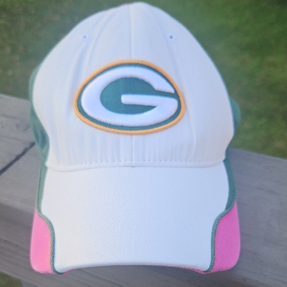 Green Bay Packers Breast Cancer Awareness NFL On-Field Reebok Hat L/XL - Picture 1 of 4